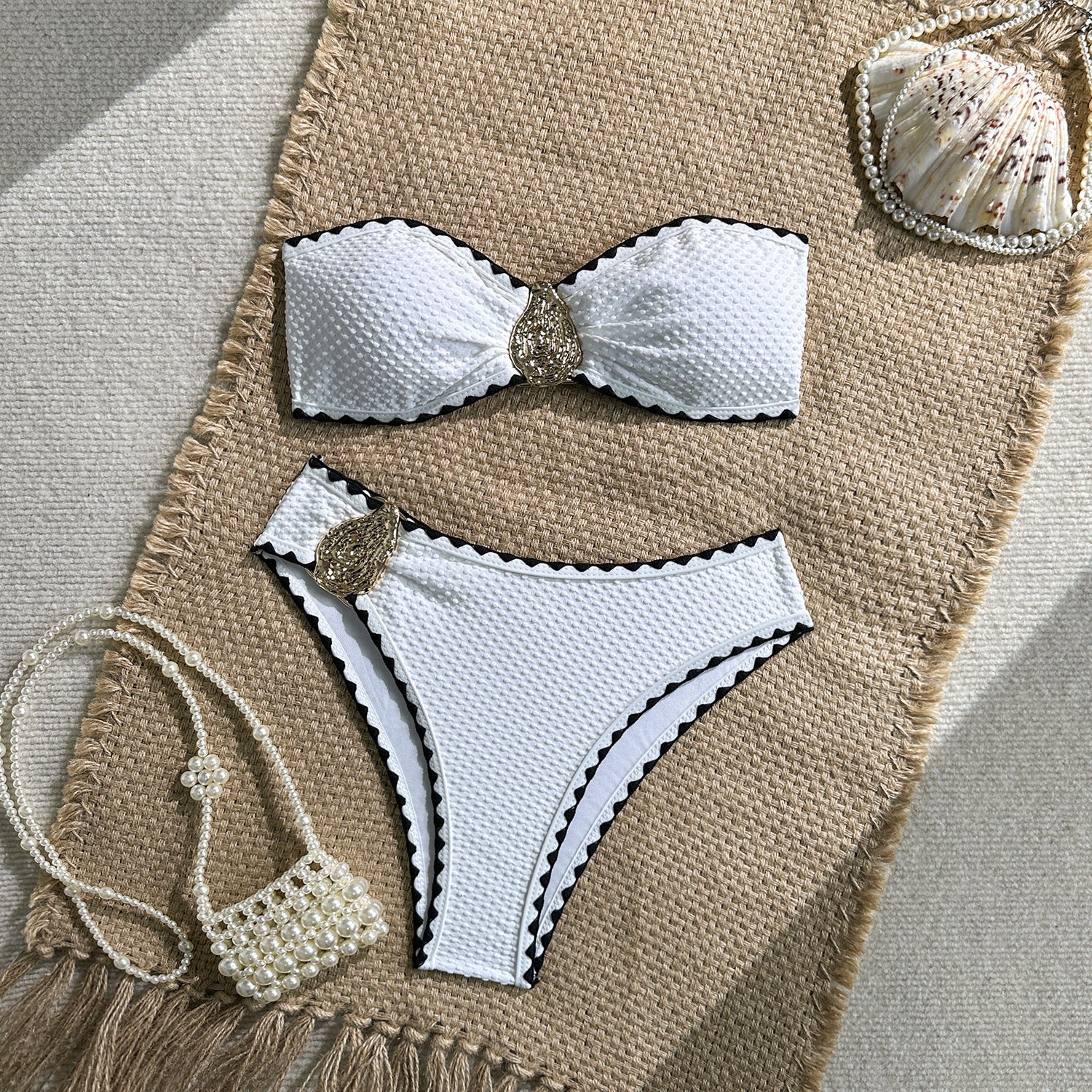 Damen Bandeau-Bikini mit metallischen Akzenten und Raffungen R&B