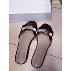 Damen Elegante Zehentrenner-Sandalen mit glänzenden Metallakzenten R&B