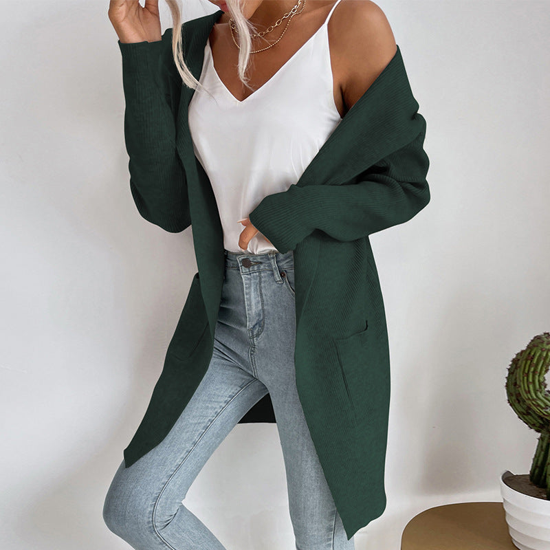 Damen Strickjacke mit tiefem V-Ausschnitt und praktischen Taschen R&B