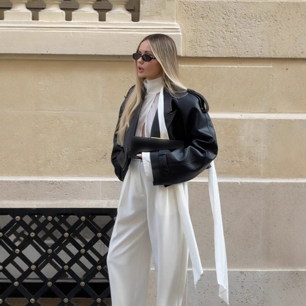 Damen Oversized Kunstlederjacke mit übergroßem Kragen und dekorativen Bindebändern R&B