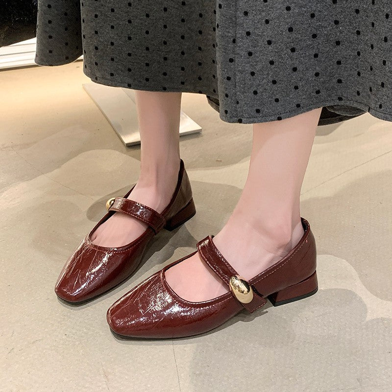 Damen Elegante Flachschuhe mit verstellbarem Riemen und glänzender Oberflächenstruktur R&B