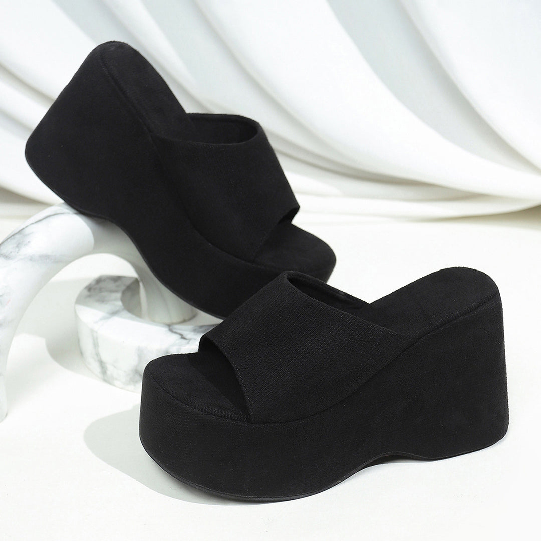Damen Wedge-Pantoletten mit komfortablem Fußbett und modischer Riemchensilhouette R&B