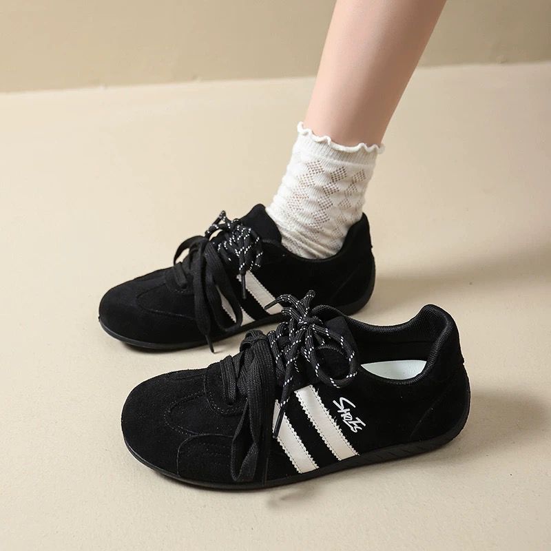 Damen Sportliche Sneaker mit innovativem Obermaterial und stabiler Sohle R&B