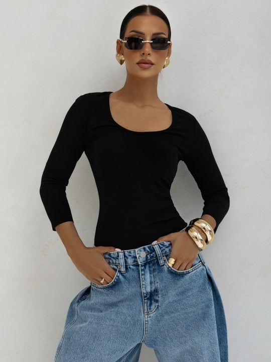 Damen figurbetontes Langarmshirt mit tiefem Ausschnitt R&B