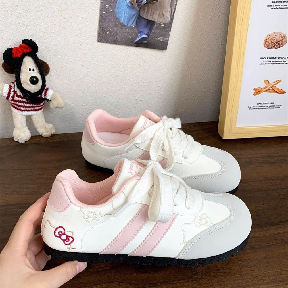 Damen Freizeitsneaker mit verspieltem Hello Kitty Design