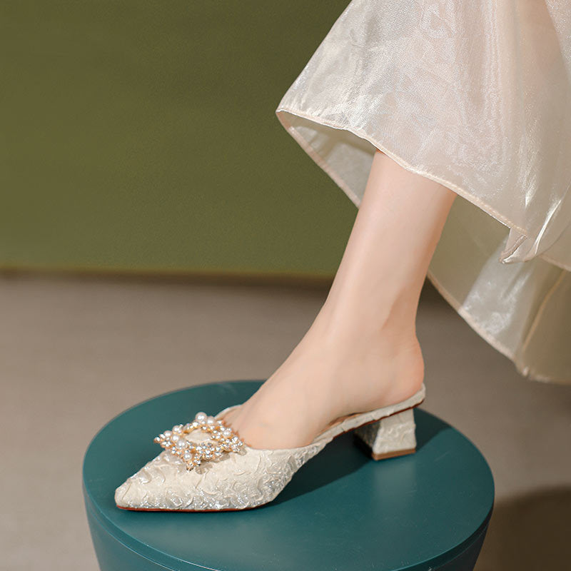 Damen elegante spitze Mules mit luxuriösem Schmuckdetail