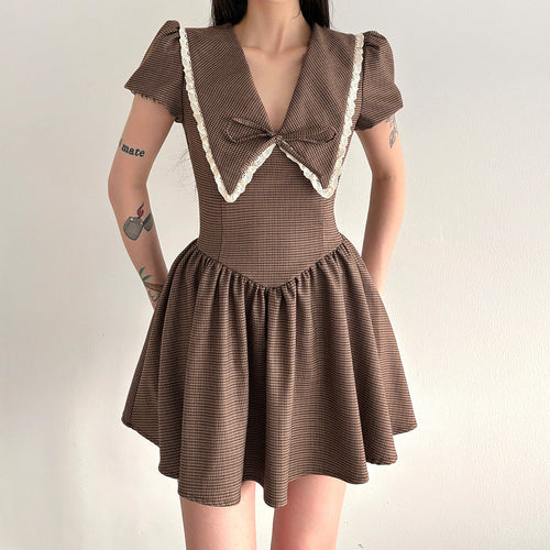 Damen Vintage-Folklore Kleid mit voluminösen Ärmeln und dekorativem Kragen R&B