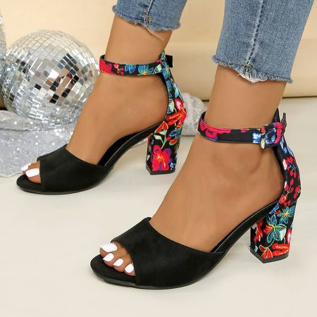 Damen Absatzsandalen mit offenen Riemen und modischem Schnürdesign R&B