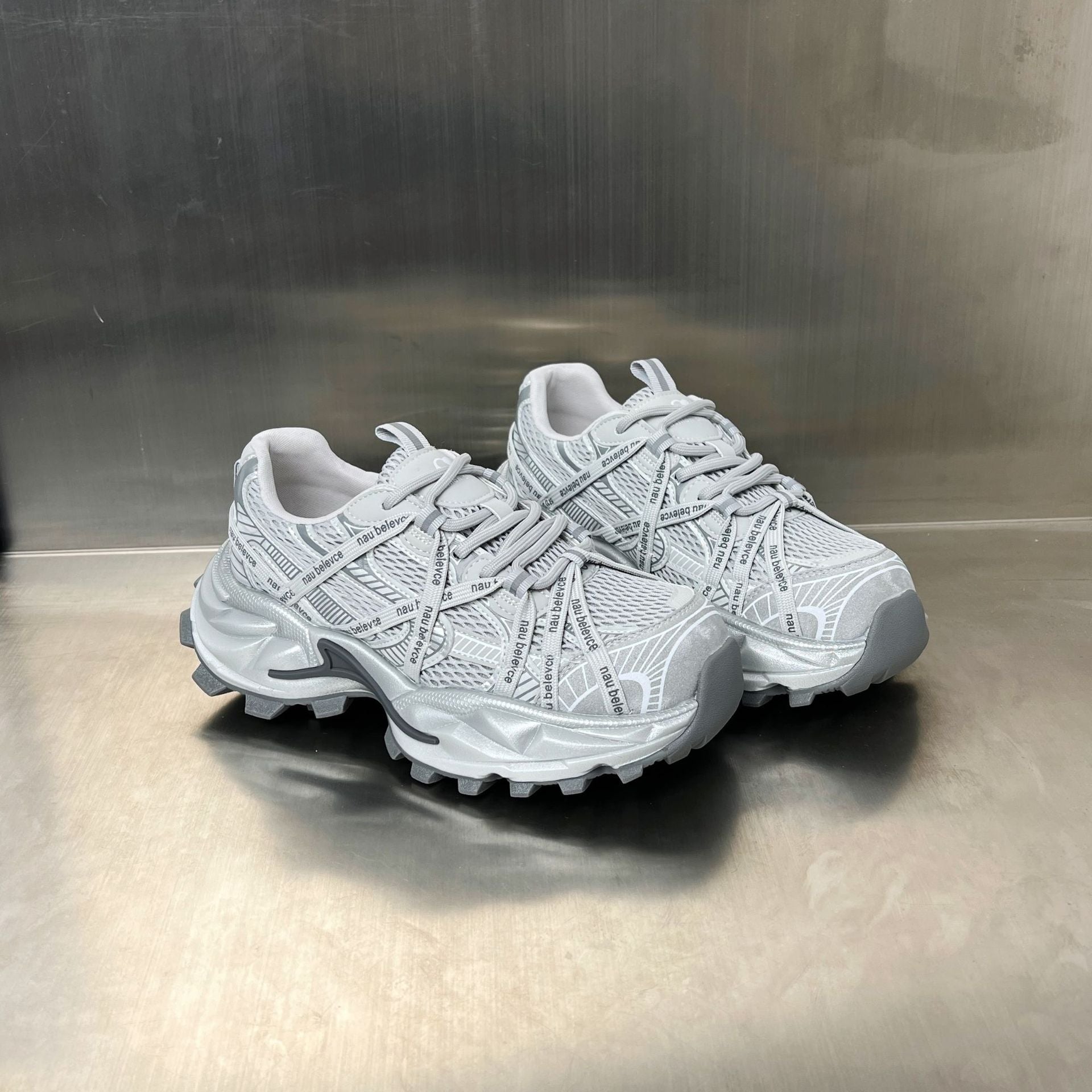 Damen Sportliche Lauf-Sneaker mit innovativem Mesh-Design und rutschfester Sohle R&B