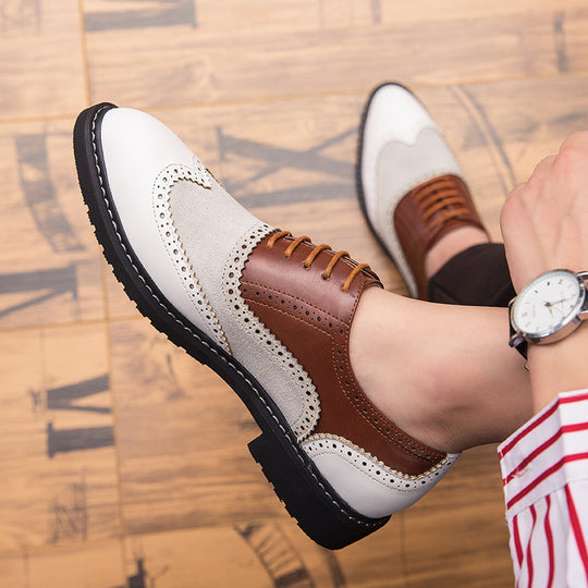 Damen Elegante und stilvolle Schnürschuhe mit klassischem Broguemuster R&B