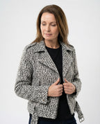 Damen Bikerjacke mit Tiermuster und taillierter Passform