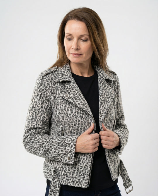Damen Bikerjacke mit Tiermuster und taillierter Passform