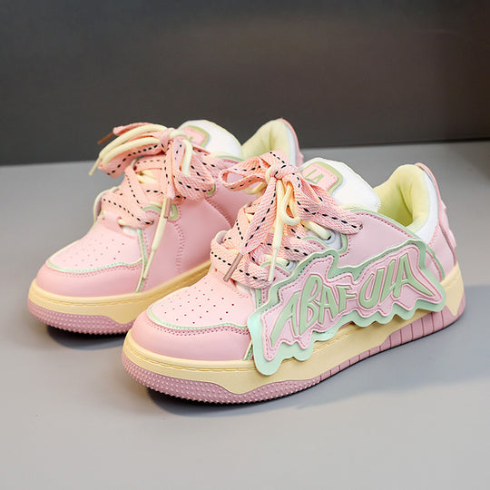 Damen Sneakers mit glänzenden Akzenten und einzigartigem Design R&B