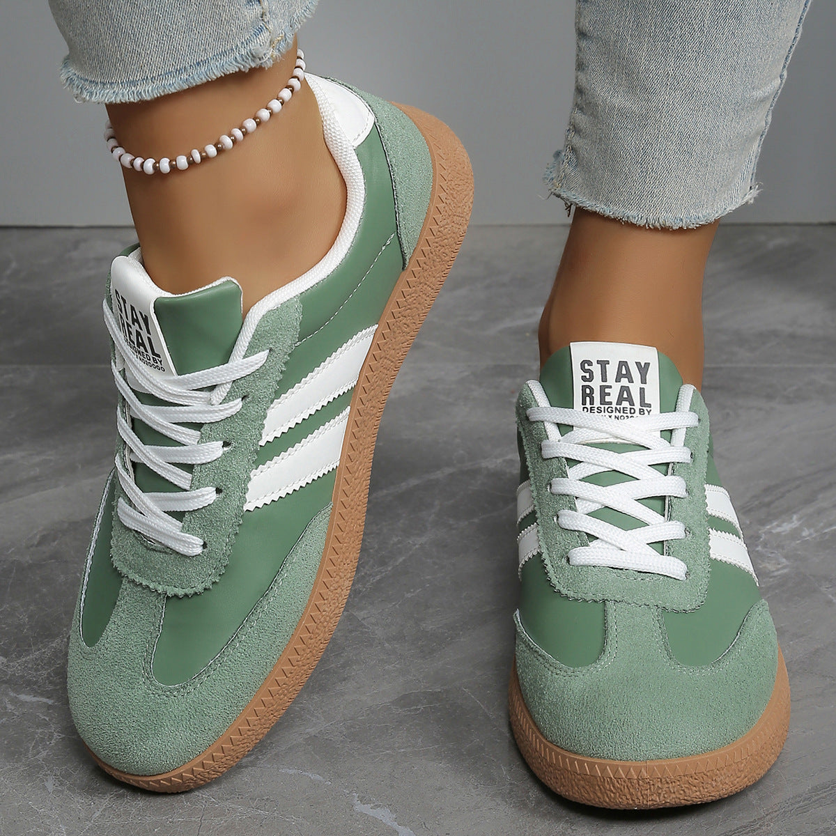 Damen Sneakers im sportlichen Retro-Design mit atmungsaktiven Mesh-Einsätzen und bequemer Sohle R&B