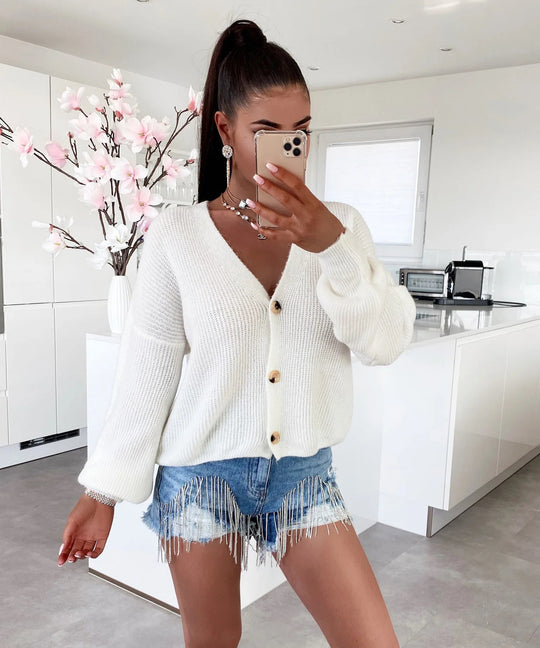 Damen Strickjacke mit voluminösen Ärmeln und hochwertigen Holzknöpfen R&B