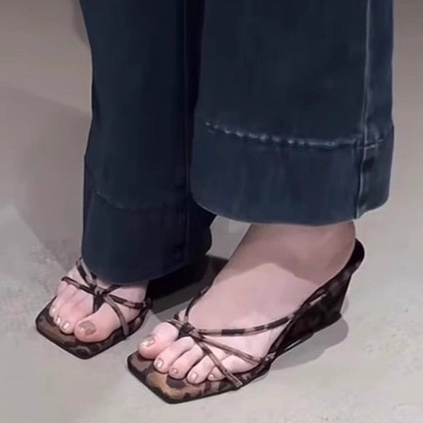 Damen Wedge-Sandalen mit trendigem Leopardenmuster R&B