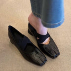 Damen Ballerina-Schuhe mit modischem Kreuzriemen und glänzender Oberfläche