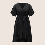 Damen Elegantes Wickelkleid mit asymmetrischem Saum und taillierendem Gürtel R&B
