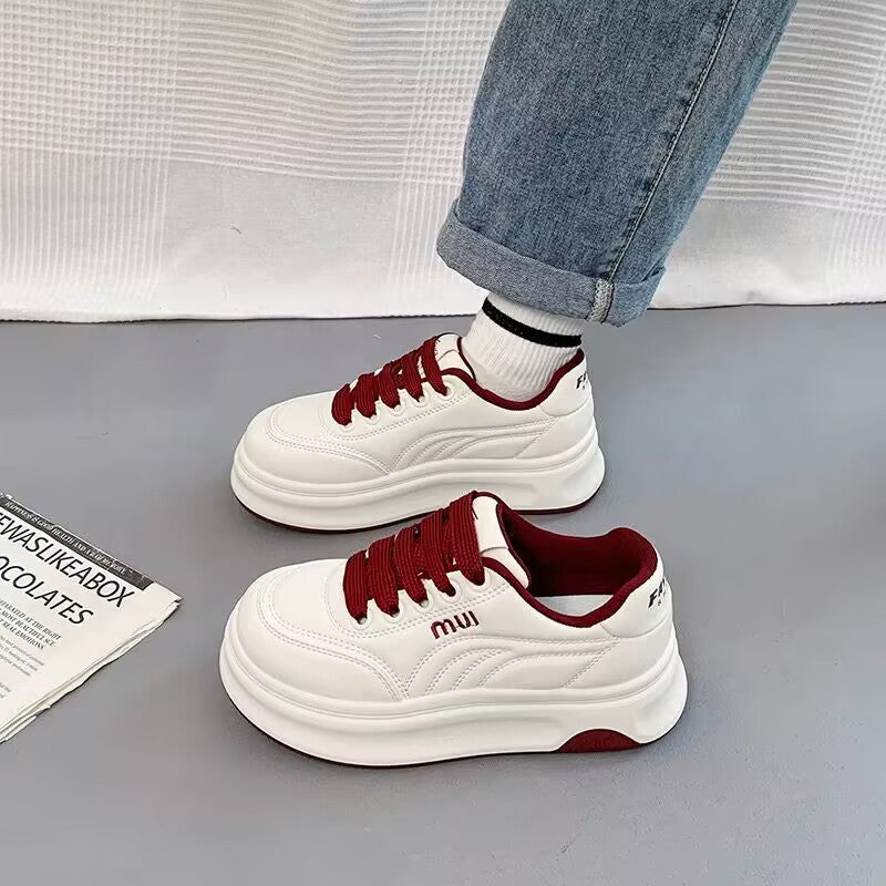 Damen Sneakers mit dicker, bequemer Sohle und stilvollen Schnürdetails R&B