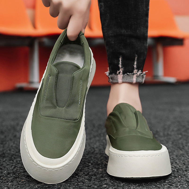 Damen Modische Slip-On Sneakers mit atmungsaktivem Obermaterial und dämpfender Laufsohle