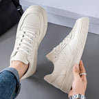 Damen Sportliche Sneaker mit bequemem Lederoberteil und rutschfester Sohle R&B