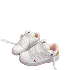 Damen Sneakers mit lustigen Applikationen und rutschfester Sohle