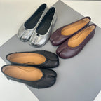 Damen Mokassin Balletschuhe mit einzigartiger Zehenform und glänzender Oberfläche