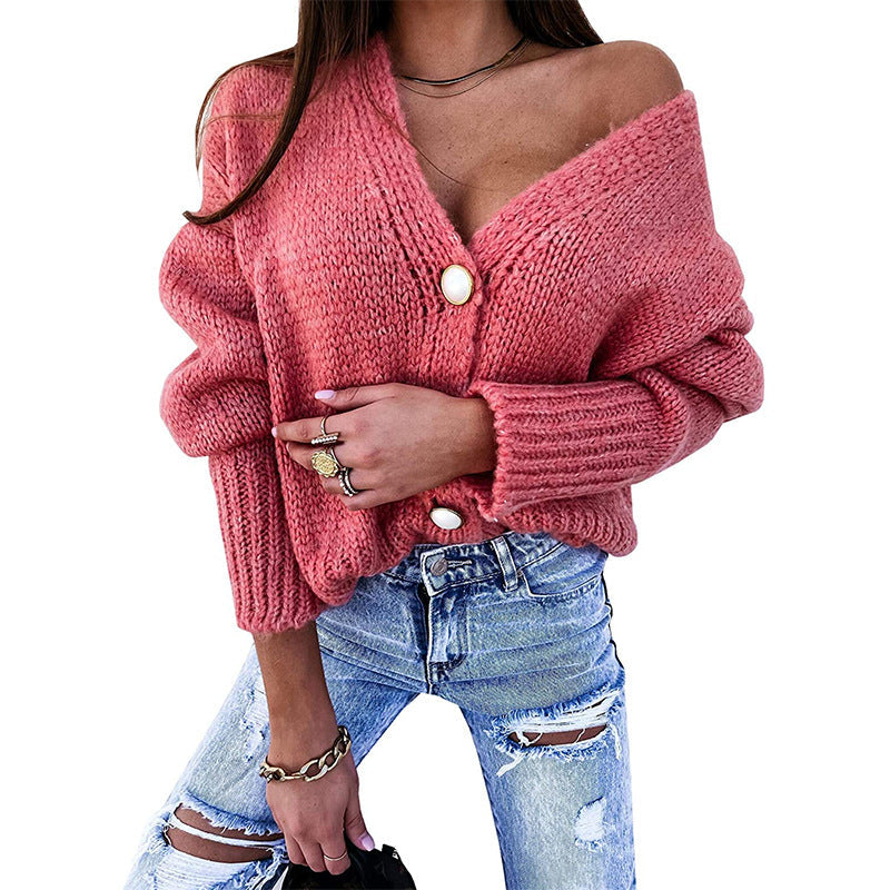 Damen Kuscheliger Cardigan mit tiefem V-Ausschnitt und dekorativen Knöpfen R&B