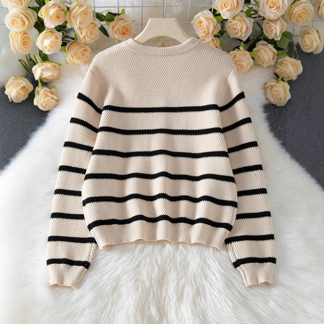Damen hochwertiger gestreifter Strickpullover mit Knopfdetail und lässigem Schnitt R&B