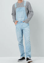 Herren Denim Latzhose im Vintage-Stil mit regulierbaren Trägern und praktischen Taschen
