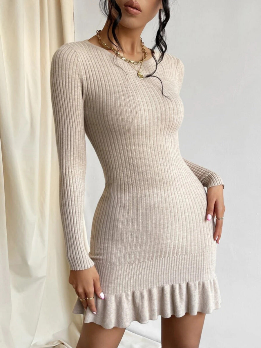 Damen Strickkleid mit Rüschensaum und feinem Rippenmuster R&B