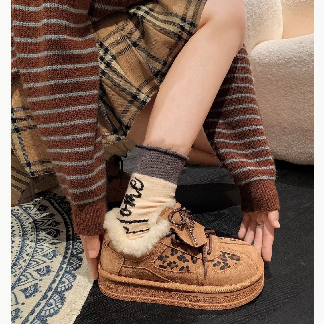 Damen Freizeit-Sneaker mit warmem Innenfutter und modischem Leopardenmuster