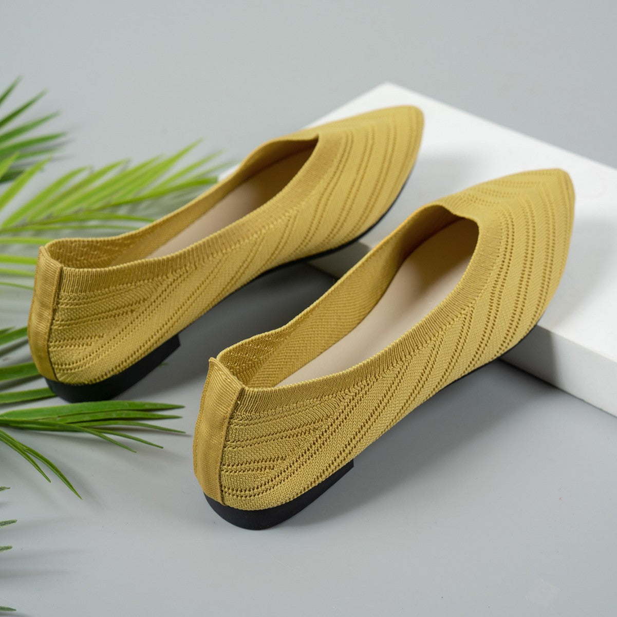Damen Ballerinas aus atmungsaktivem Strickmaterial mit elegantem Schnitt R&B