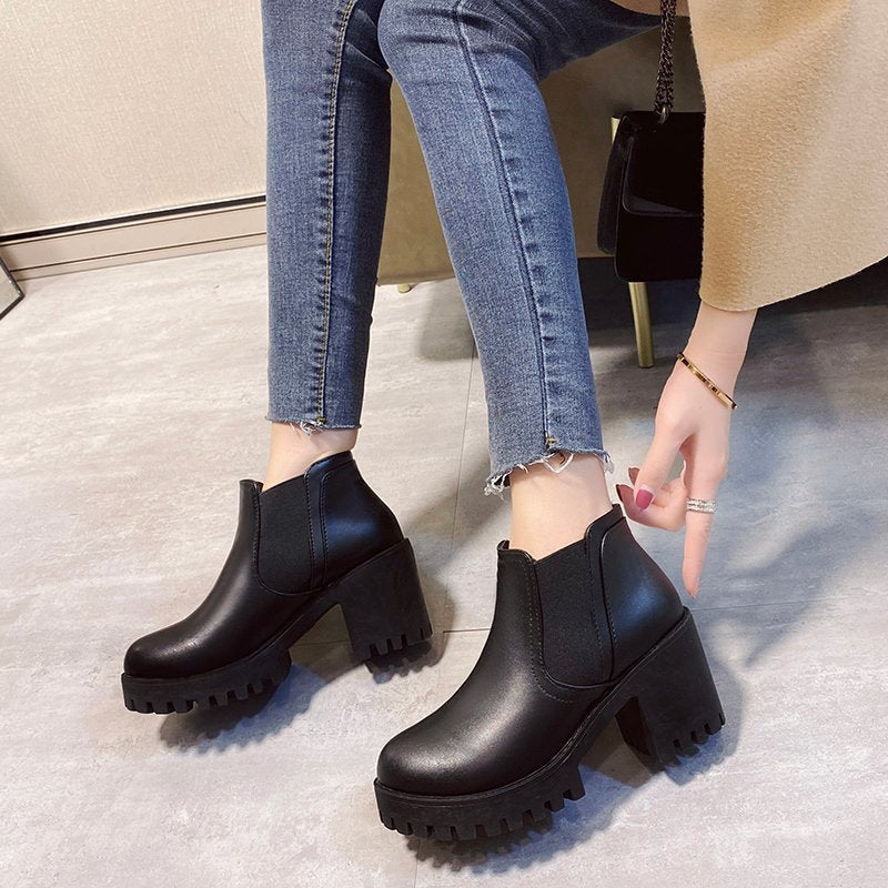 Damen Chunky Chelsea Boots mit robustem Profil und elastischen Einsätzen R&B