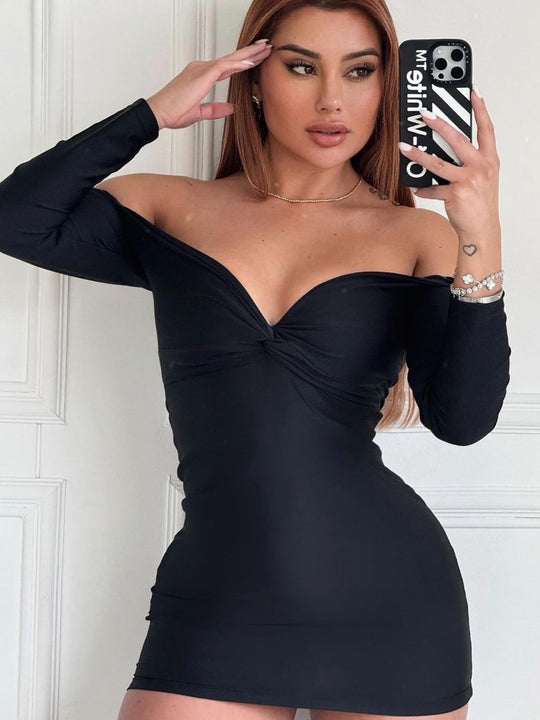 Damen Figurbetontes Kleid mit Off-Shoulder Design und Wickeloptik R&B