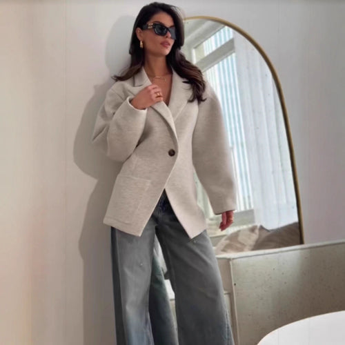 Damen Oversize Blazerjacke mit elegantem Schnitt und voluminösen Ärmeln R&B