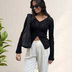Damen Elegantes Longsleeve-Oberteil mit Lochmuster und Knopfleiste R&B