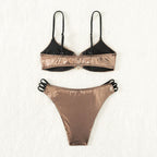 Damen Hochglänzender Bikini mit elegantem Ringdetail