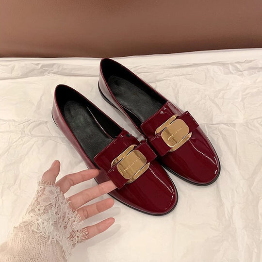Damen Ballerina-Schuhe mit elegantem Goldakzent und hochwertiger Lackoberfläche R&B