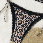 Damen Triangel-Bikini mit Spitzendetails und verstellbaren Trägern R&B