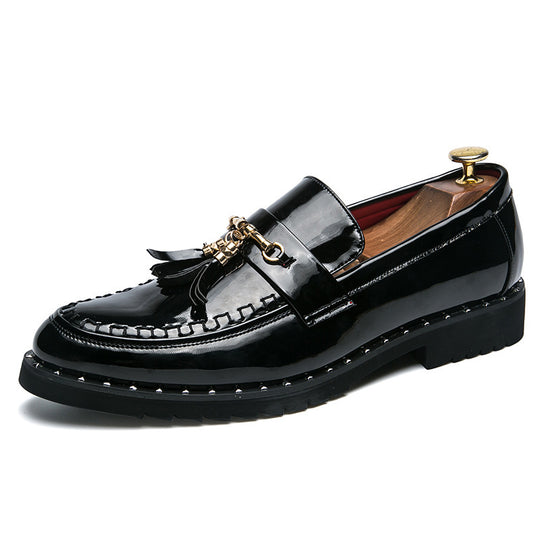 Damen Elegante Mokassins mit goldenen Anhängern R&B