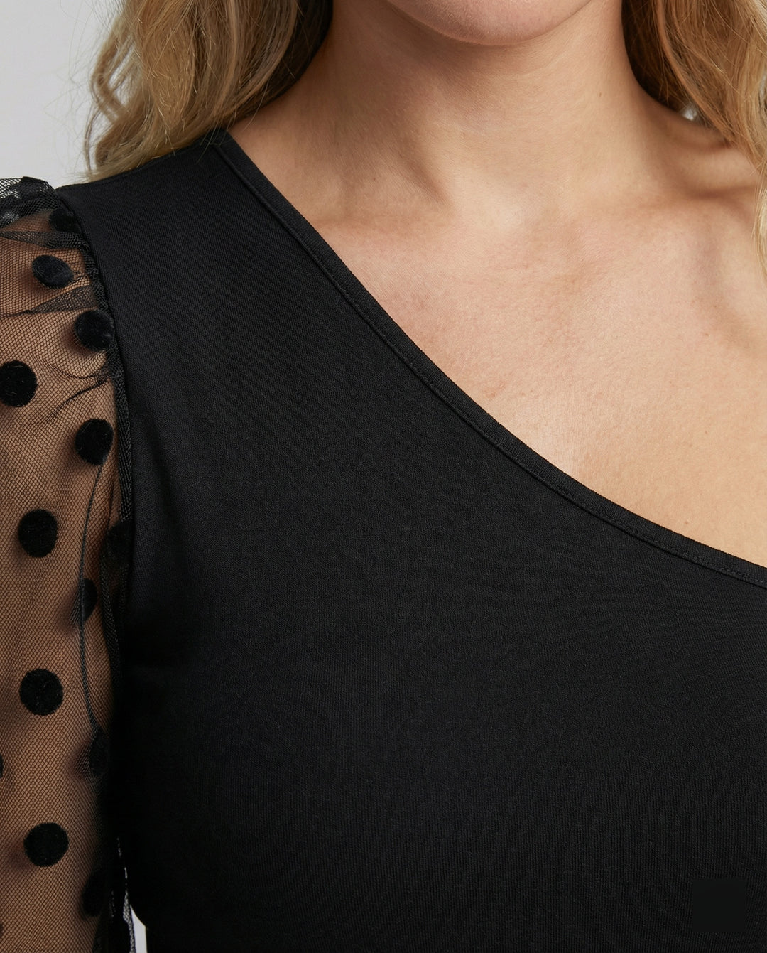 Damen Elegantes Bodysuit mit asymmetrischem Schnitt und transparentem Puffärmel R&B