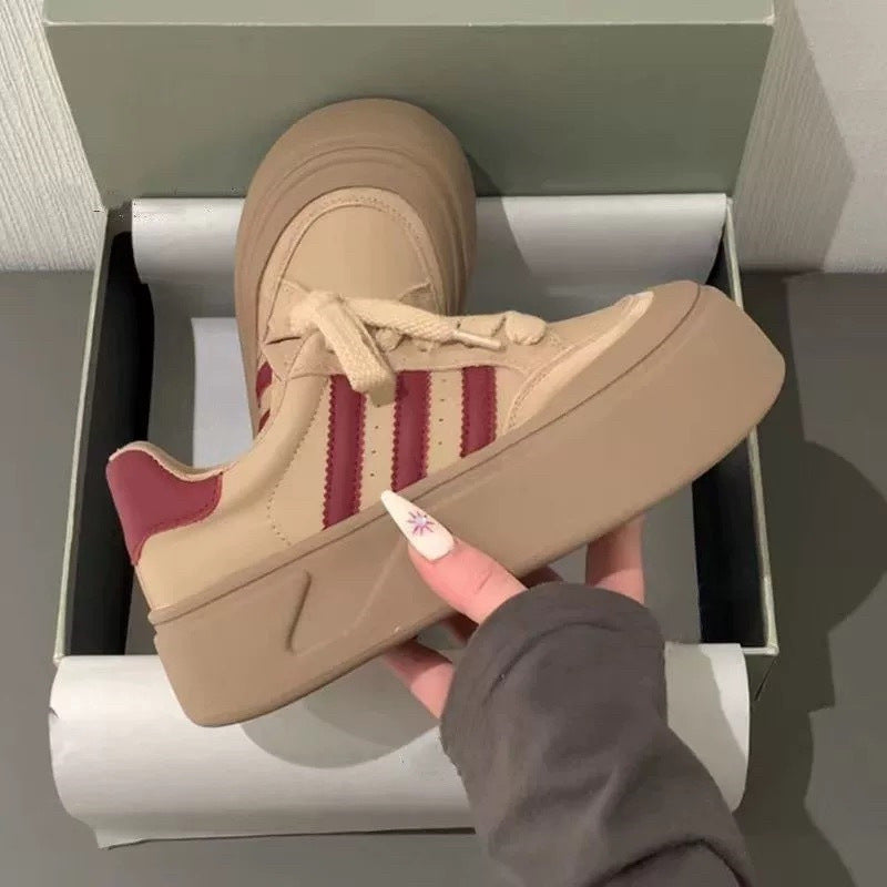 Damen Plattform-Sneaker mit strapazierfähigem Obermaterial und extrahoher Sohle R&B
