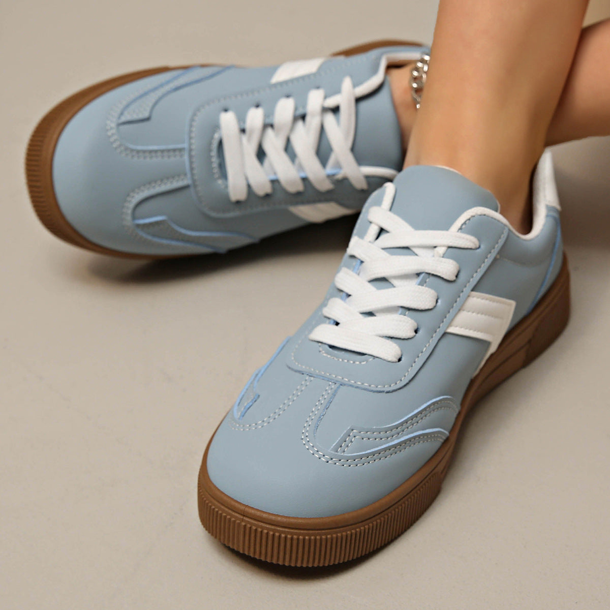 Damen Sportliche Sneaker mit flexiblem Sohlenprofil und atmungsaktivem Obermaterial R&B