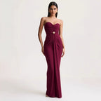 Damen Elegantes und figurbetontes Abendkleid mit gerafftem Design und schimmerndem Detail R&B