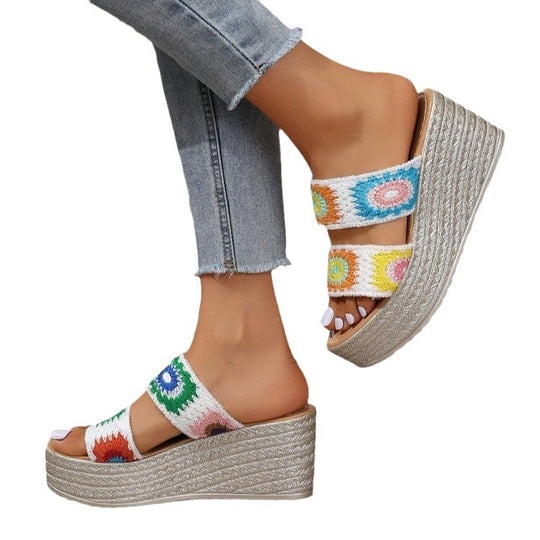 Damen Hochwertige Plateau-Sandalen mit buntem Stickdesign und komfortablem Fußbett R&B