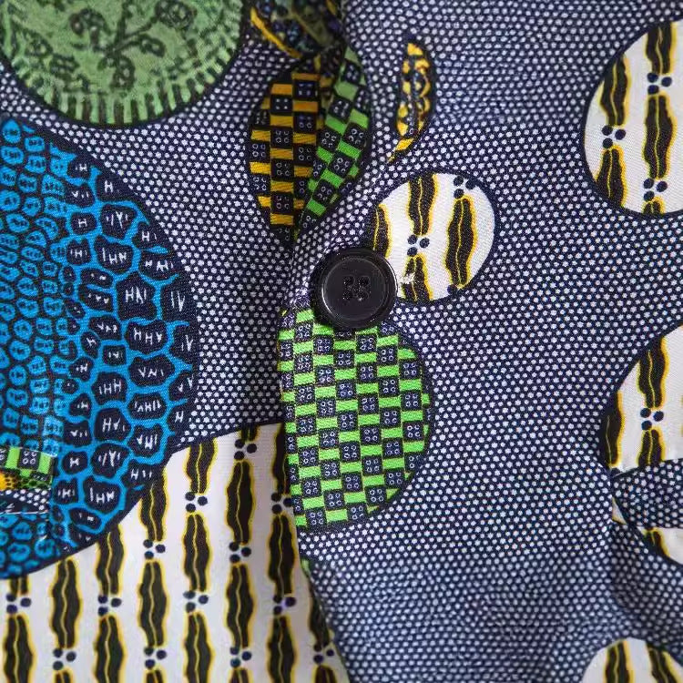 Damen Blazer im einzigartigen afrikanischen Muster mit modernem Schnitt