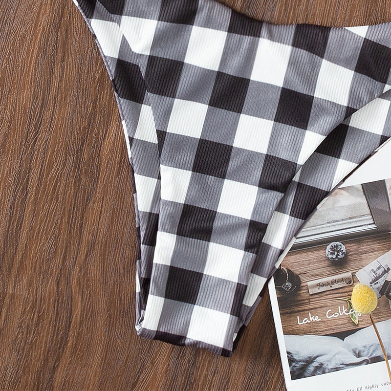 Damen Bandeau-Bikini mit elegantem Rüschendetail und Karomuster R&B