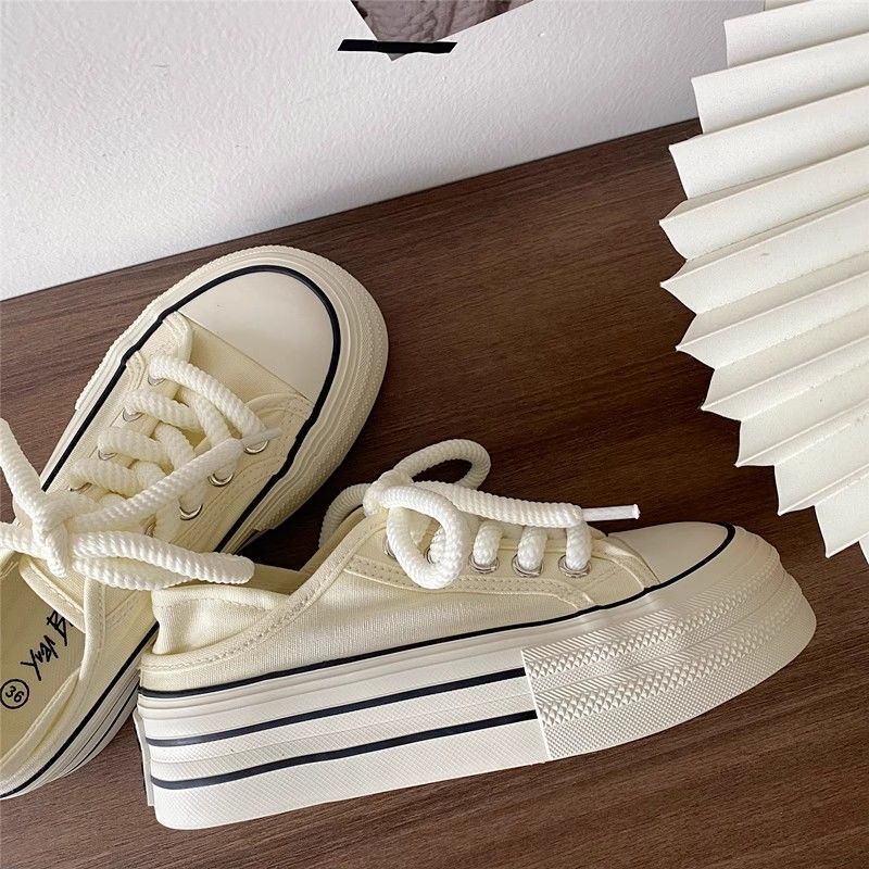 Damen Plateau-Sneaker mit elastischen Schnürsenkeln und robustem Profil