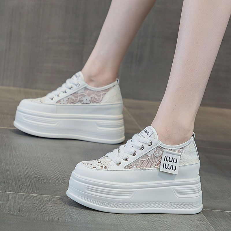 Damen Chunky Plateausneaker mit atmungsaktiver Mesh-Oberfläche und modischer Schnürung